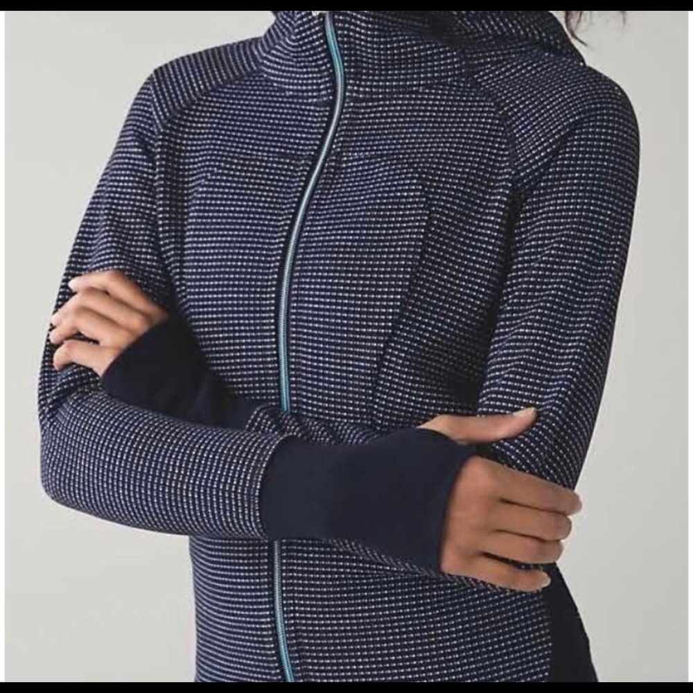 Lululemon scuba 6